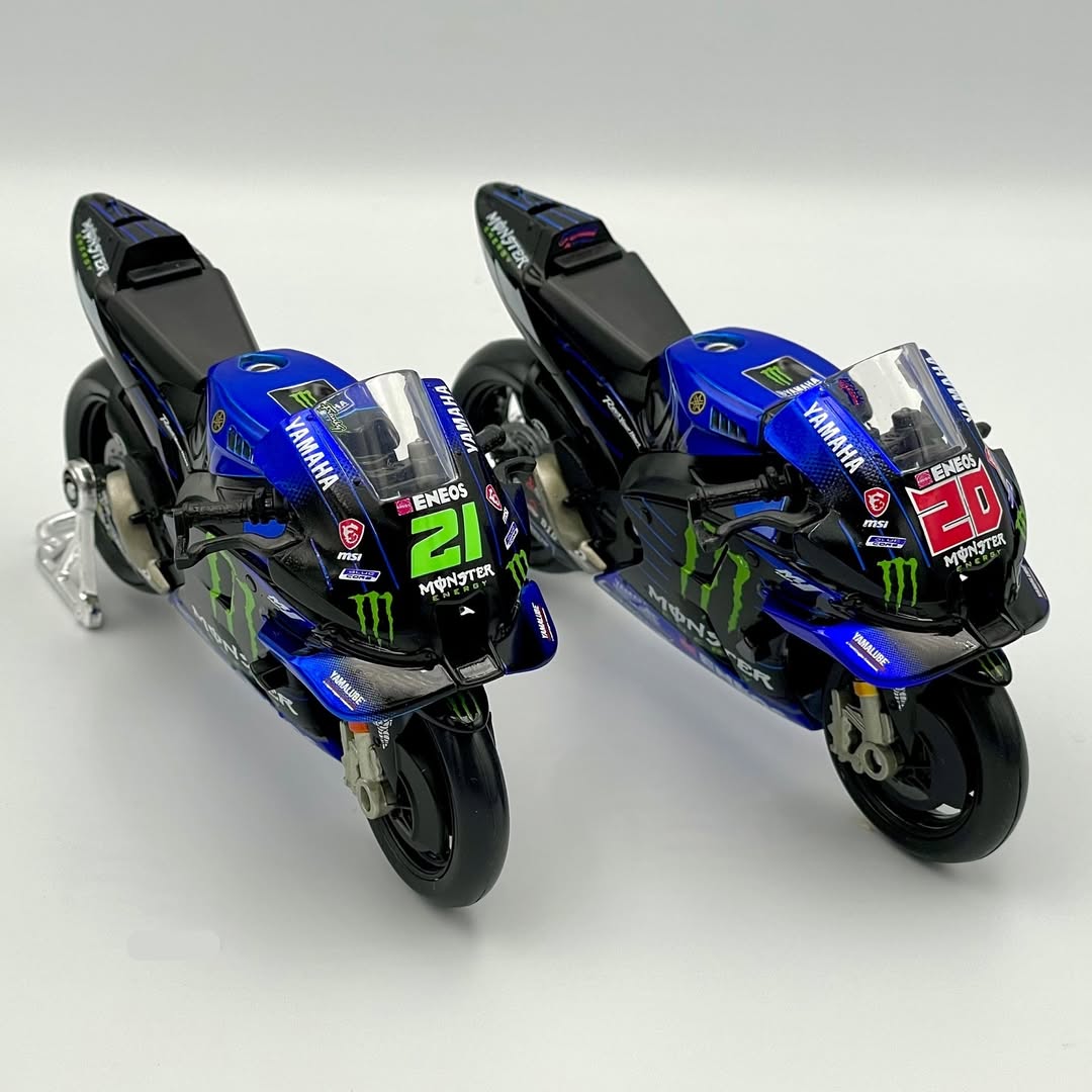 Maisto 1/18 yamahaM1